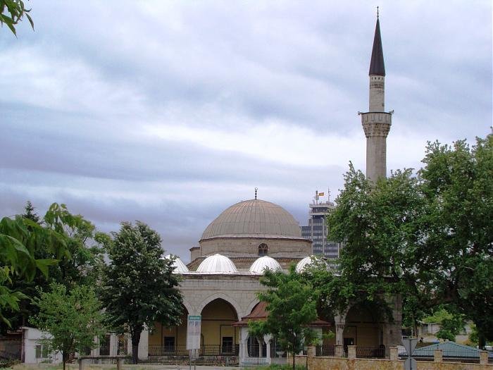 Besimtarët muslimanë të mërkurën festojnë Kurban Bajramin  BFI publikoi orët e faljes