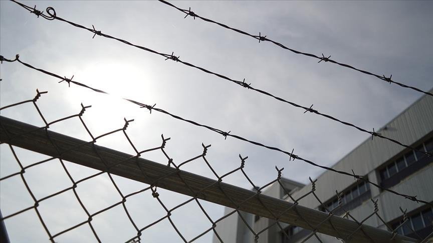 Palestinezi i sapoliruar nga burgu  Nuk ka njerëzi tek Izraeli