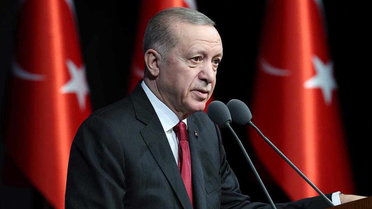 Erdogani  lideri botëror më i pëlqyer në Ballkan