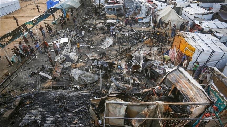 Izraeli bombardon një tendë refugjatësh në jug të Gazës  vriten 6 palestinezë