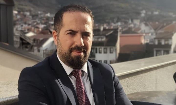a-eshte-i-mundur-nje-kapitalizem-me-ndergjegje-ne-nje-shoqeri-sekulare
