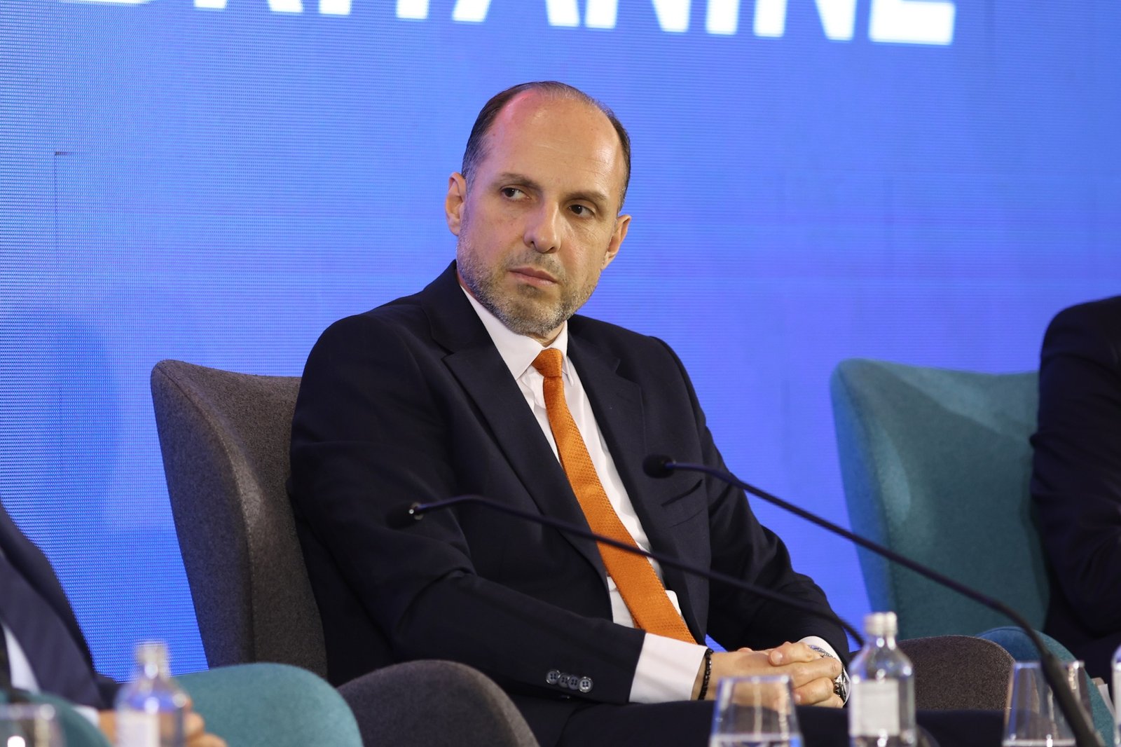 Ibrahimi  Të gjithë deputetët e VLEN flasin shqip  por  kjo nuk ndodh me deputetët e Frontit Evropian