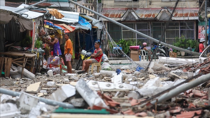 Të paktën 61 të vdekur nga tërmeti me magnitudë 6 9 ballë në Filipine