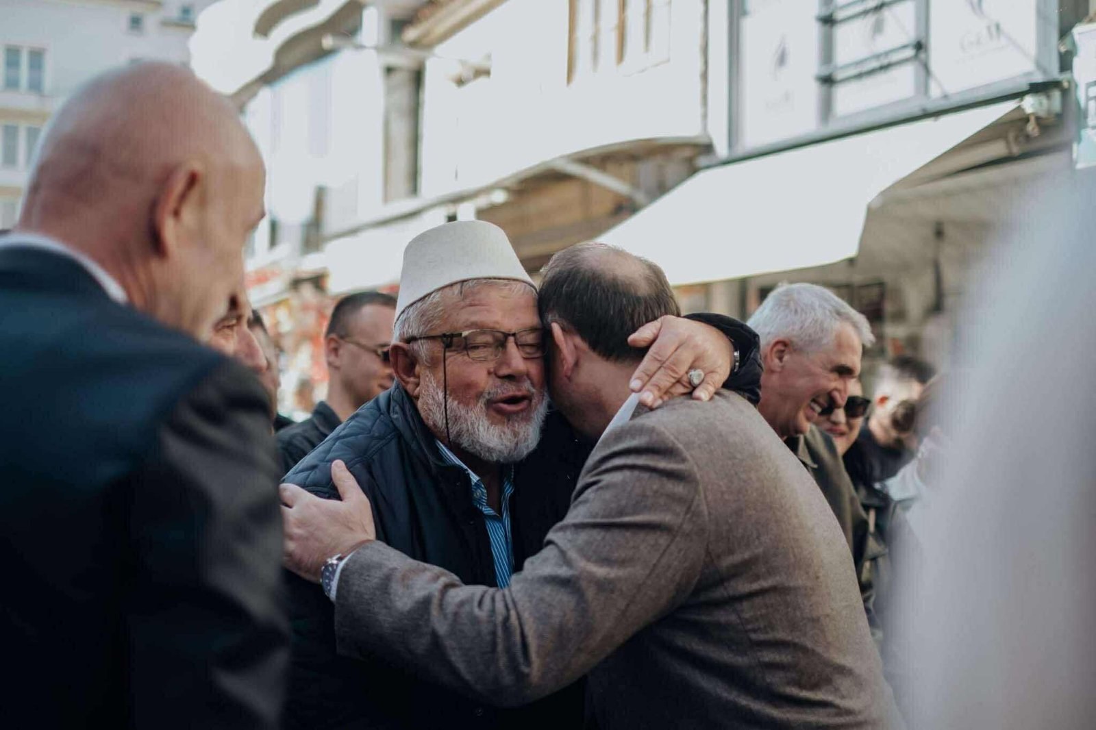 Ibrahimi dhe Gashi në Strugë  Mbështetje e plotë për Mendi Qyrën