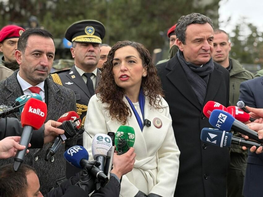 Presidentja Osmani uron Ditën e Forcës  Ushtria jonë është pasardhëse e denjë dhe krenare e UÇK së