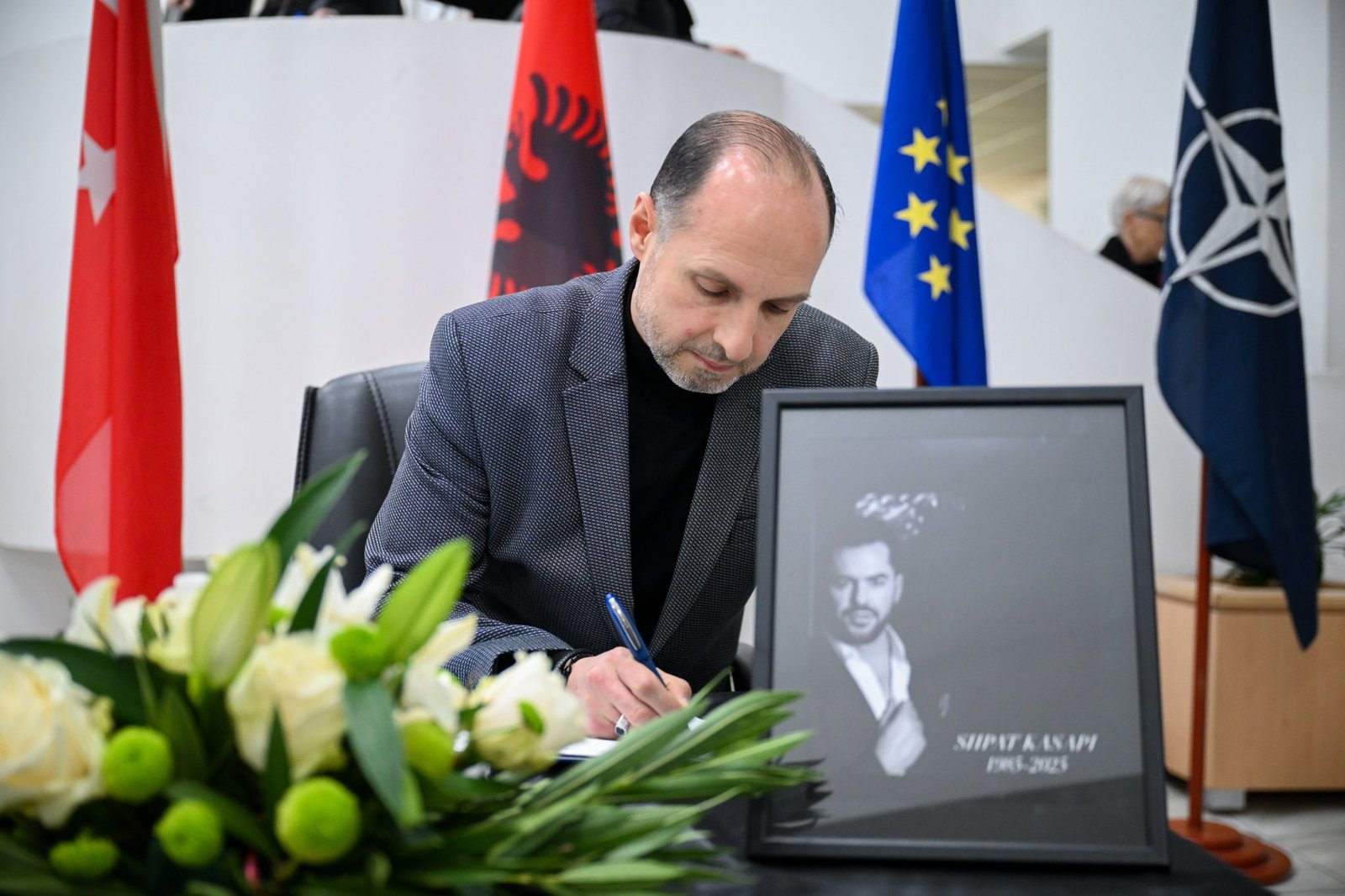 Ibrahimi  Në homazhet për Shpat Kasapin  kujtuam një artist që la gjurmë të pashlyeshme në muzikën dhe kujtimet tona kolektive