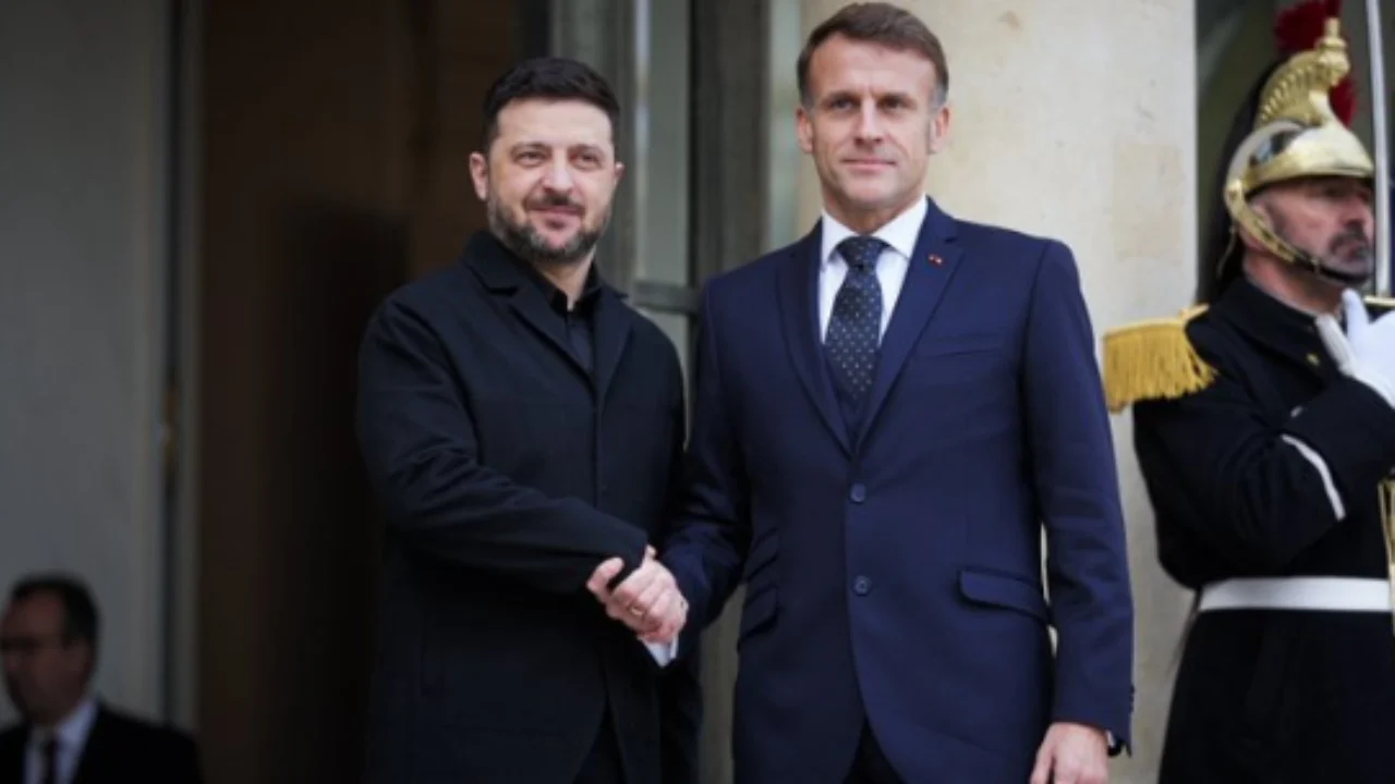Takimi Zelensky Macron në Paris  presidenti ukrainas  Lufta duhet të përfundojë sa më shpejt të jetë e mundur