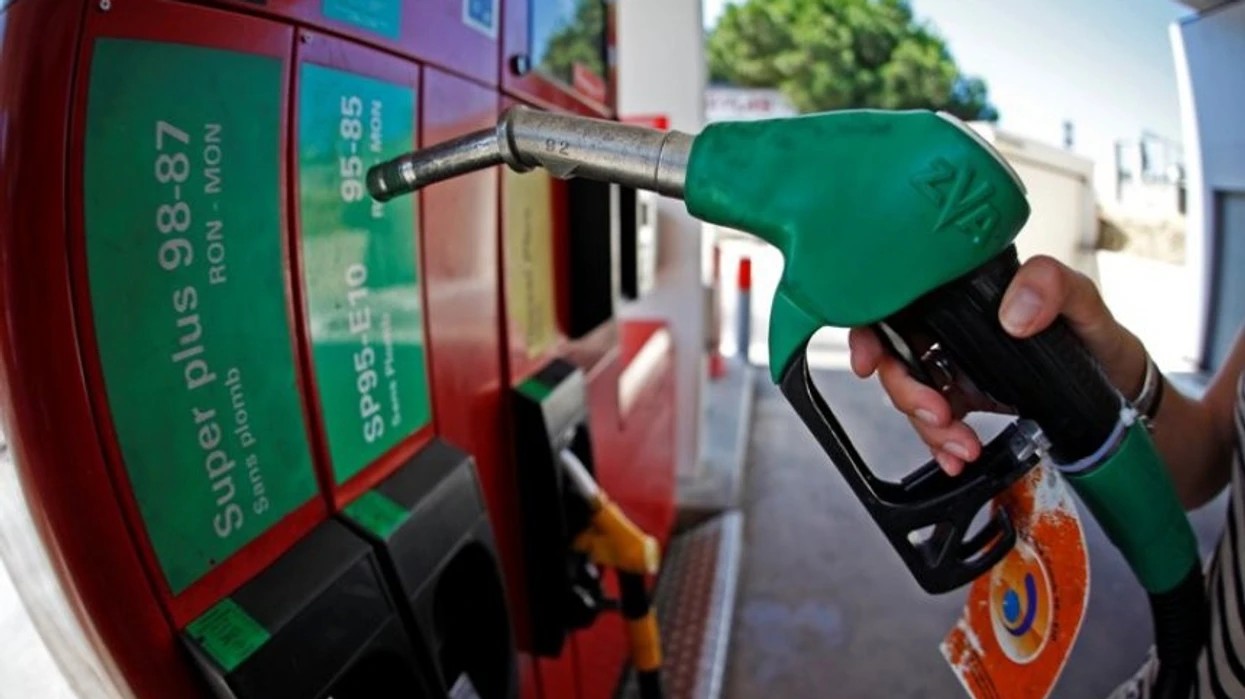 Lirohet çmimi i naftës në Maqedoni