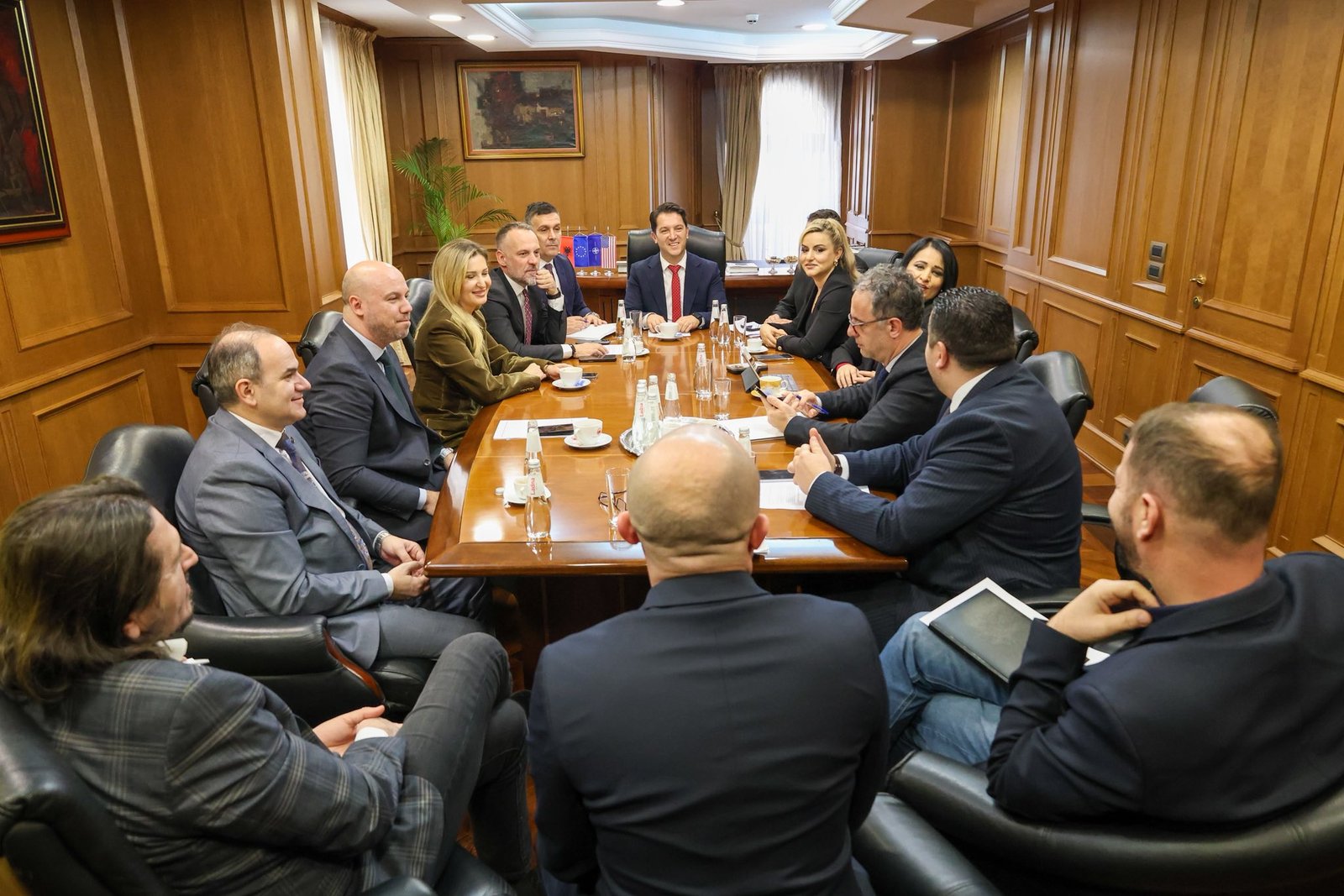 Zv kryeministri Sali  Të bashkuar për t u prirë proceseve dhe projekteve që e çojnë vendin përpara