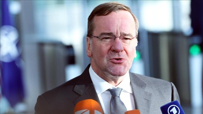 Ministri gjerman i mbrojtjes  Iranianët nuk duan ndryshim regjimi të imponuar nga fuqitë e jashtme