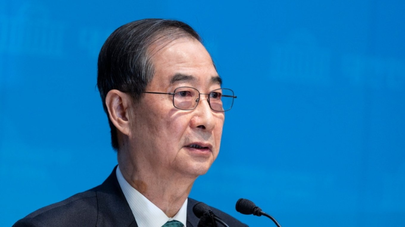 Ish kryeministri i Koresë së Jugut  Han Deok soo  dënohet me 23 vite burg për kryengritje