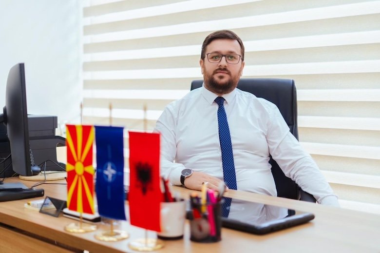 VLEN  Fazliu modernizon Librat Amë  dokumentet bazë tashmë merren online