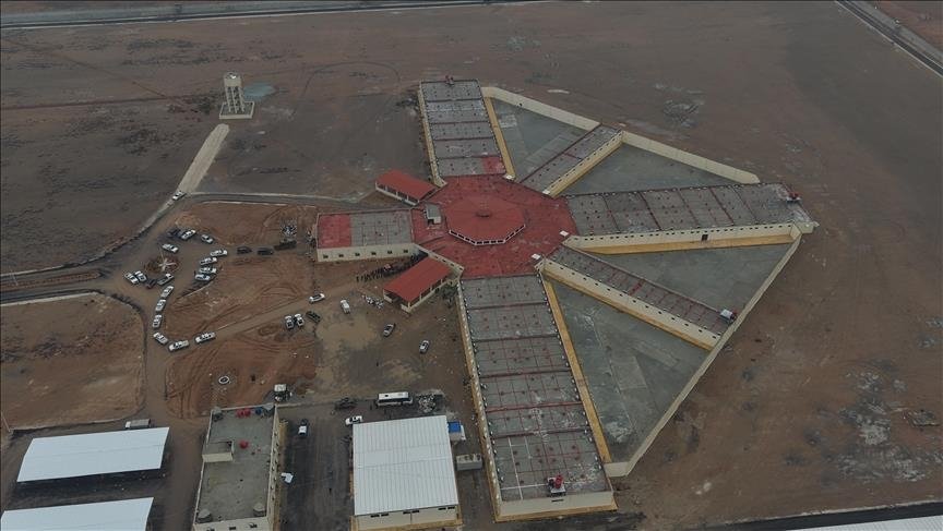 Forcat e sigurisë siriane lirojnë 126 të mitur nga burgu i drejtuar nga SDF ja