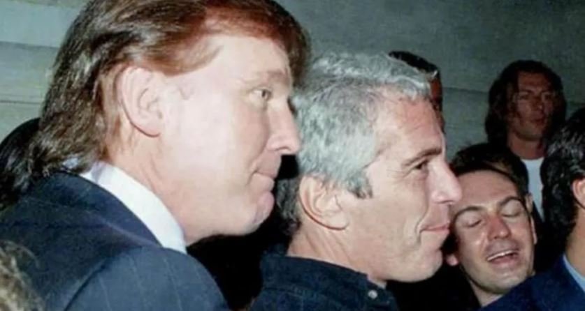 Skandali Epstein  Departamenti i Drejtësisë akuzohet për fshehjen e dosjeve që lidhen me Trump