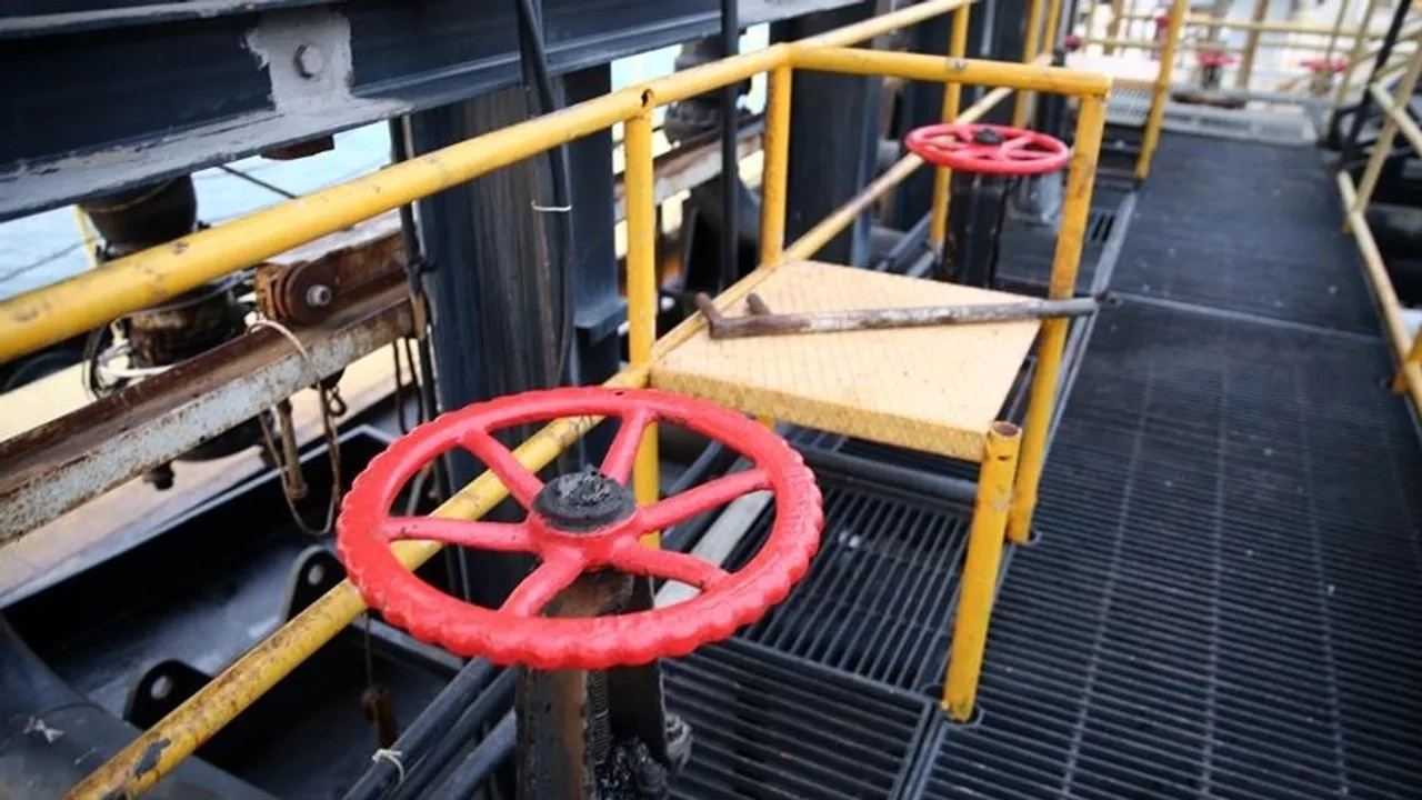 Japonia dhe Katari nënshkruajnë marrëveshje 27 vjeçare për 3 milionë tonë LNG në vit