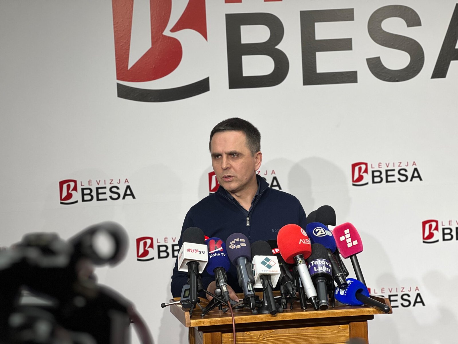 Kasami  Kryesia u shkarkua për t i hapur rrugë bashkimit të VLEN it në një subjekt të vetëm