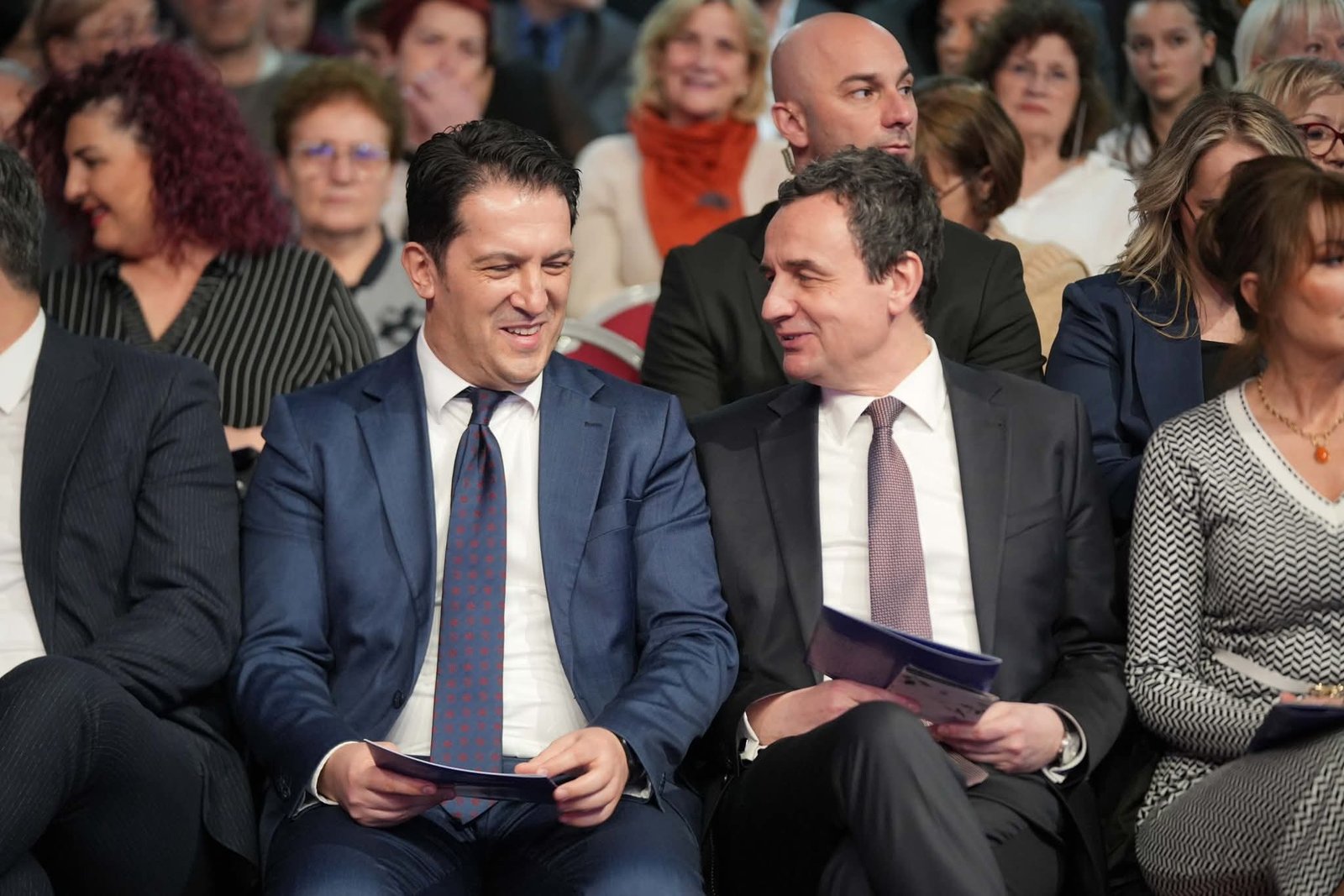 Sali  Emocione dhe krenari në mbrëmjen festive të pavarësisë së Kosovës