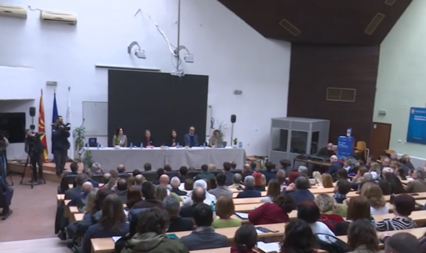 Kërkohet autonomi më e madhe universitare  Disa profesorë kritikojnë projekligjin për arsimin e lartë