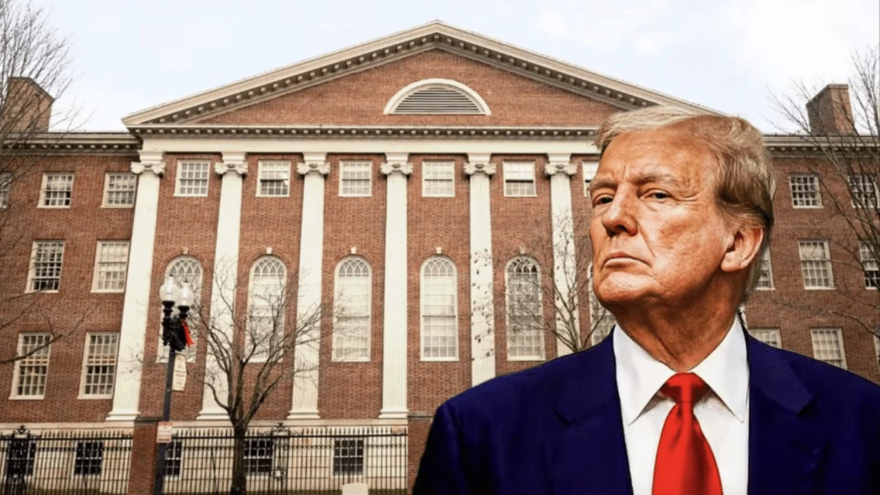 Trump përshkallëzon përplasjen me Harvardin  kërkon 1 miliard dollarë dëmshpërblim nga universiteti