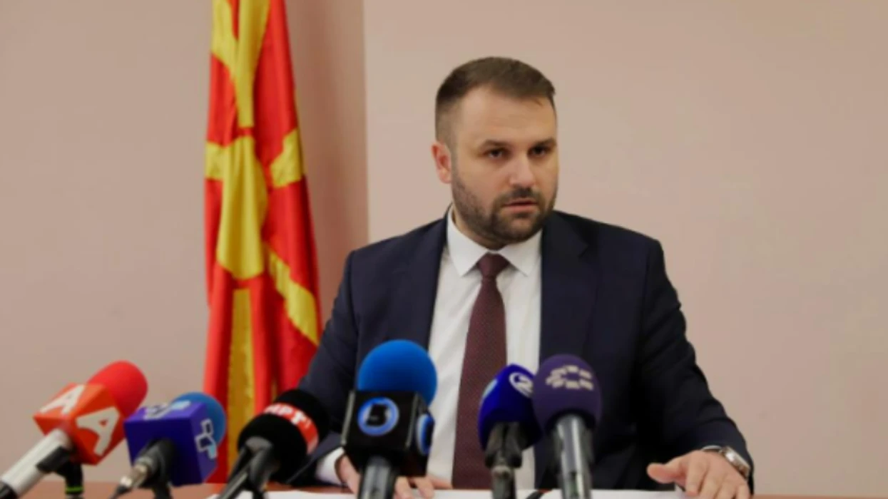 durmishi-e-quan-rritjen-e-pages-minimale-ceshtje-politike