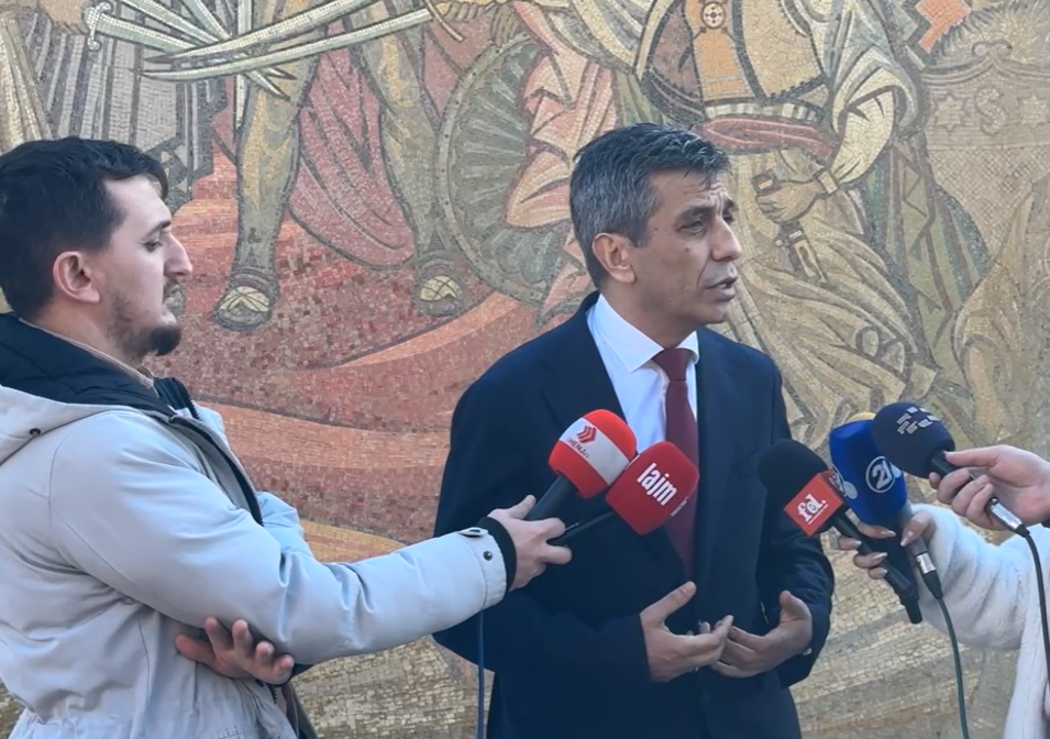 Izet Mexhiti  Ilir Demiri deputet i ri i VLEN it  të gjithë po punojnë që VLEN të jetë një parti