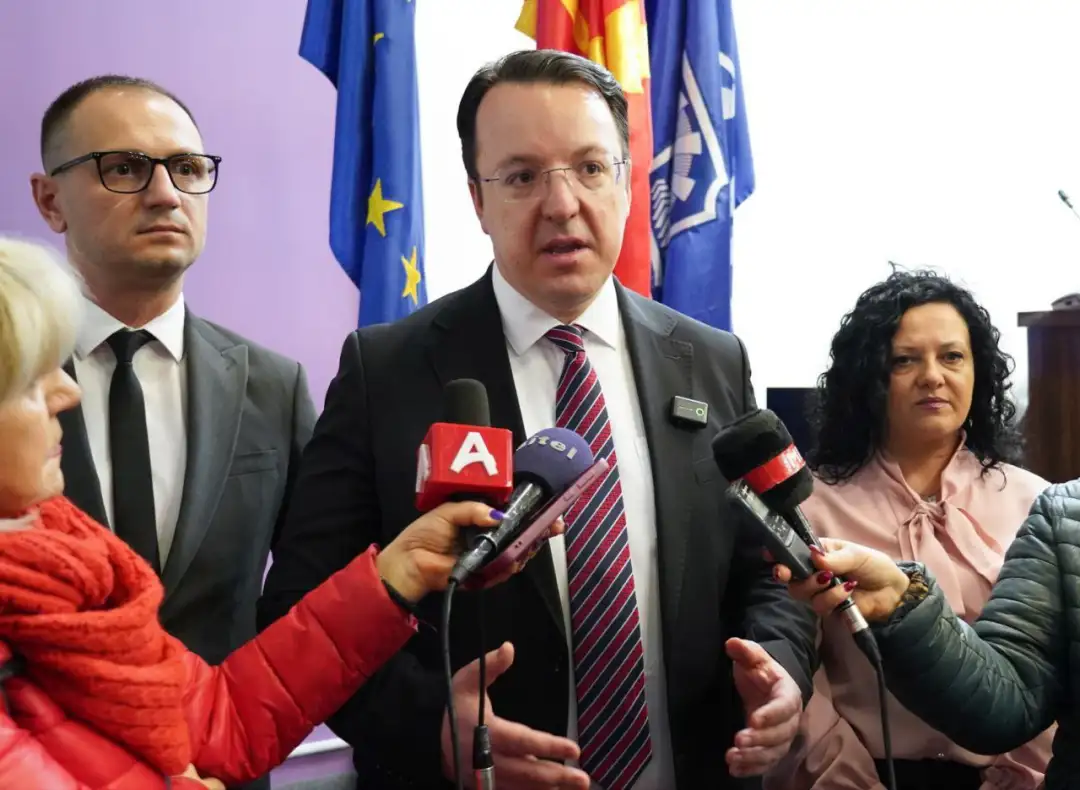 Nikolloski  Prezantuam 23 linja të reja  kemi një numër rekord udhëtarësh