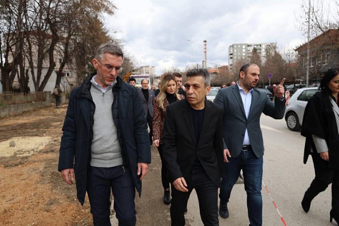 Nis modernizimi i rrugës  Ferid Muradi   Zekerija Berisha  Projekti sjell siguri dhe dinjitet urban për qytetarët