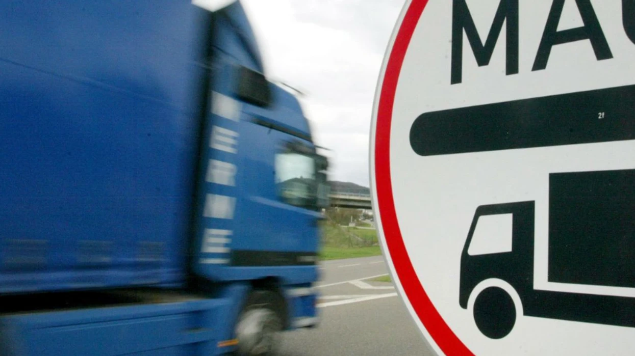 Ministria e Transportit  Në dialog me KE në po shqyrtohen zgjidhje për kërkesat e transportuesve të Maqedonisë