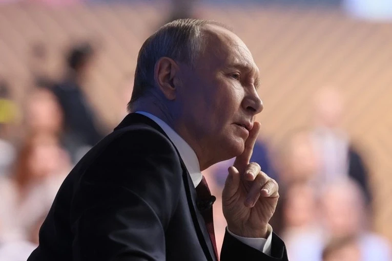 Putini bën thirrje për ndërprerje të menjëhershme të konfliktit në Iran