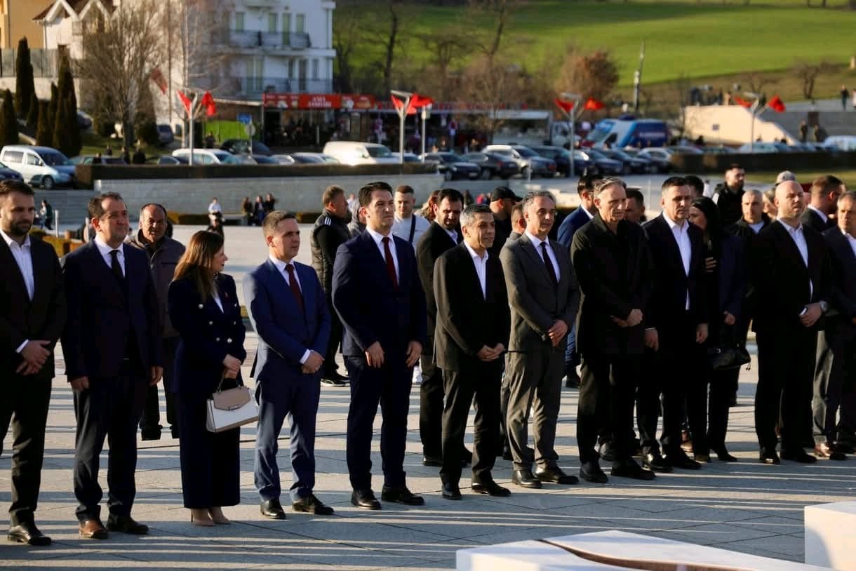 VLEN nderon Epopenë e UÇK së në Prekaz