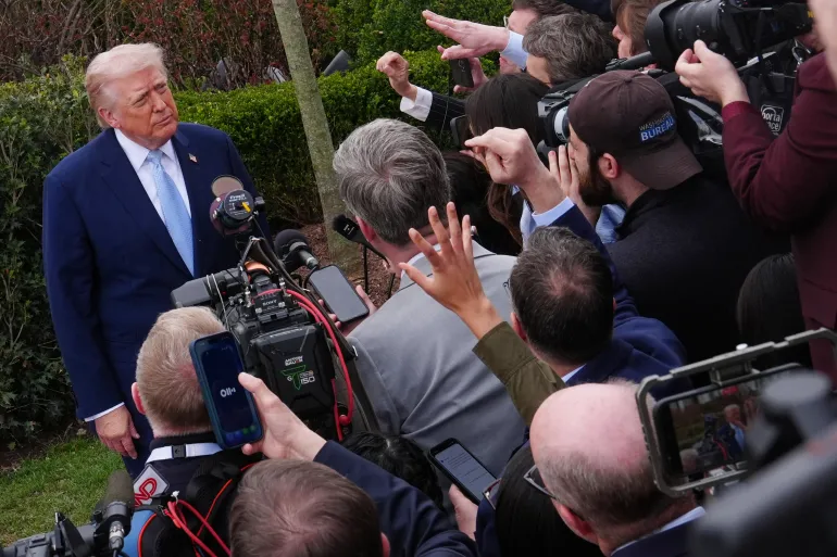 Trump rrit presionin ndaj aleatëve të SHBA së për t iu bashkuar në Ngushticën e Hormuzit