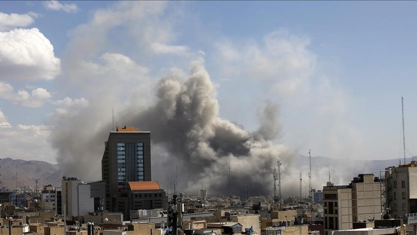 Ushtria izraelite fillon sulme  në shkallë të gjerë  ndaj kryeqytetit iranian