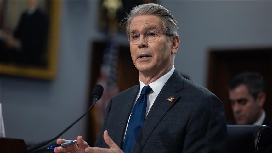 Sekretari amerikan i Thesarit  Do të rimarrim kontrollin e Ngushticës së Hormuzit