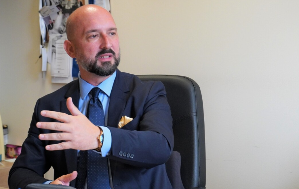 Qeveria propozon Nenad Saveskin për kryeprokuror 