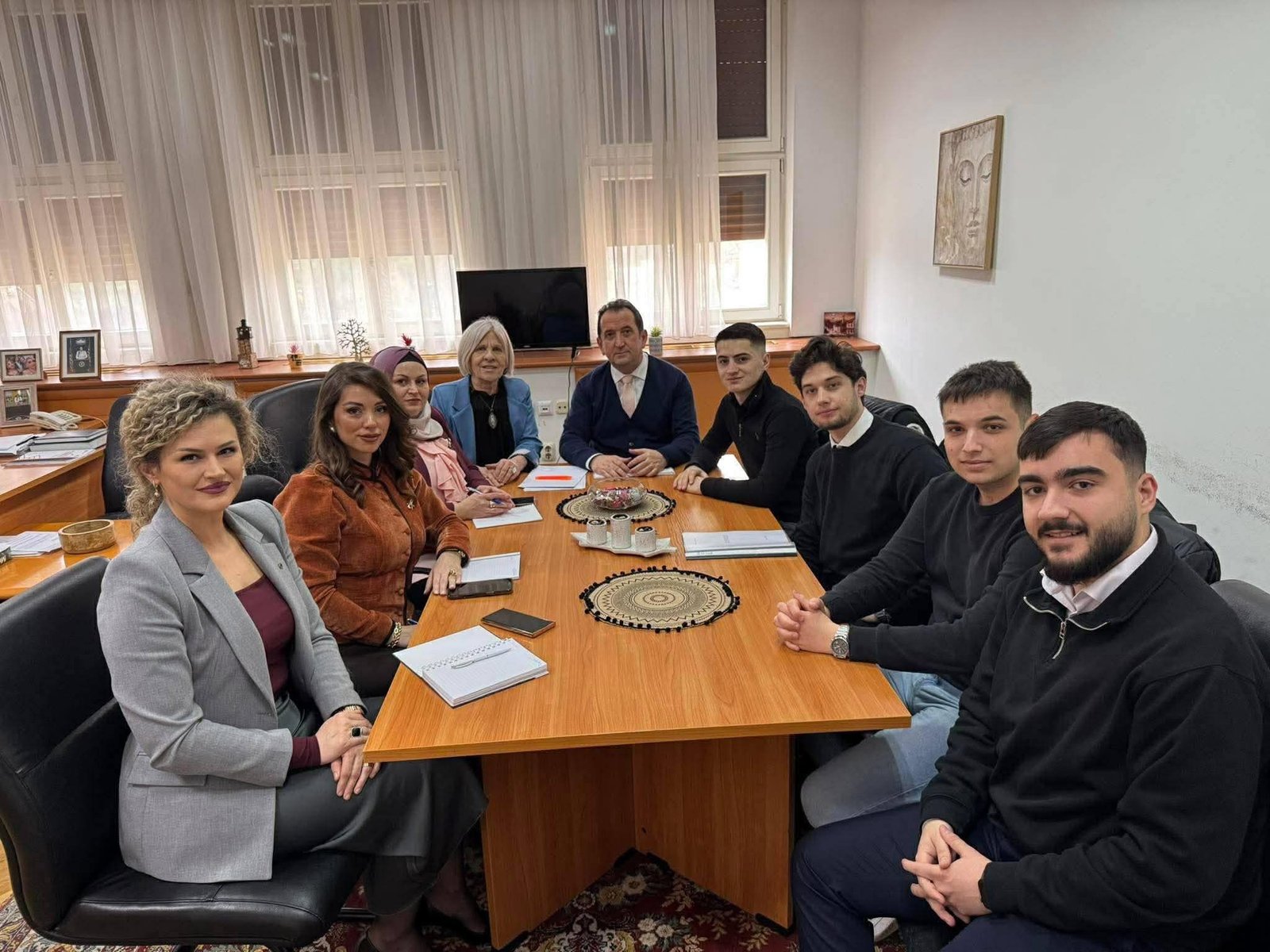 VLEN  Jemi në anën e studentëve dhe zgjidhjes së shqipes në jurisprudencë