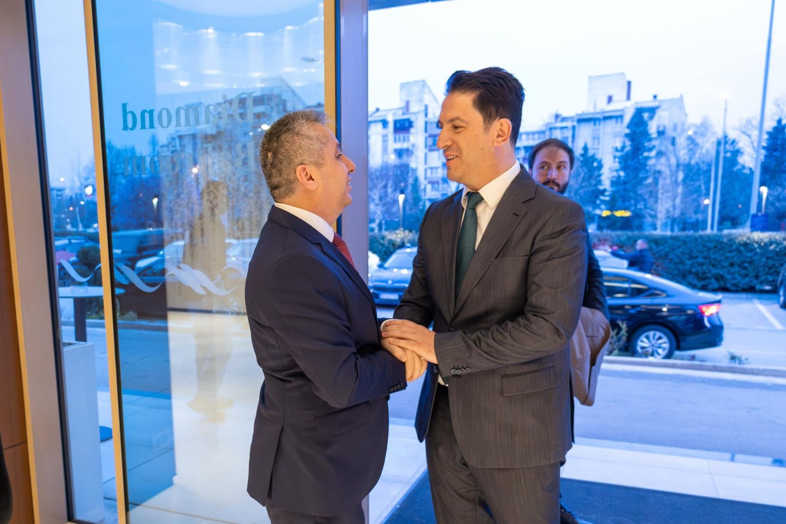 Bekim Sali merr pjesë në iftarin e organizuar nga HALK Bank