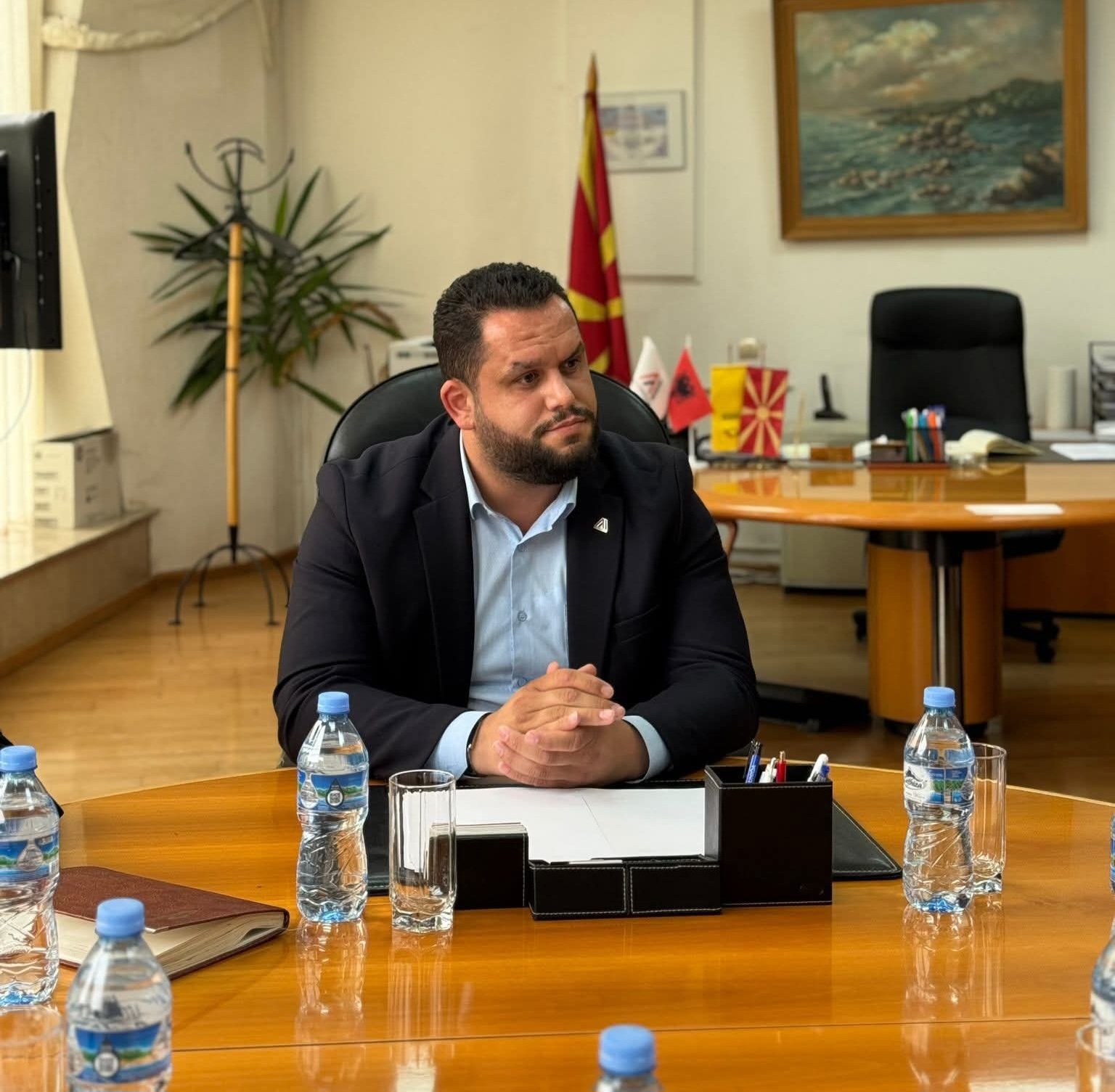 A do të ketë shkurtime të vendeve të punës  Kurtishi  Përkundrazi  ne kemi nevojë për kuadro të reja në Postë 