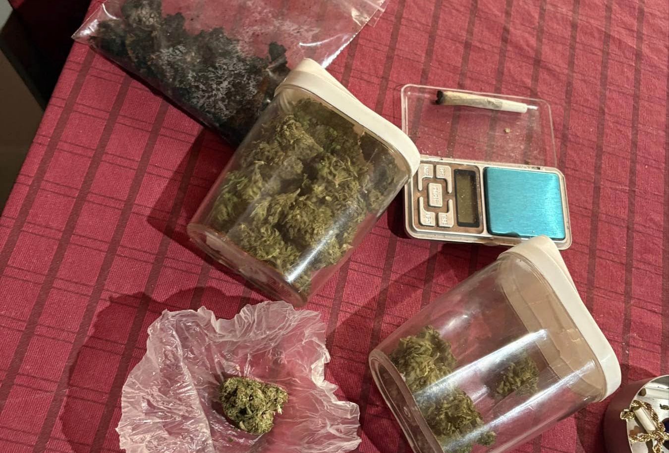 MPB  Bastisje në rajonin e Shkupit  gjendet drogë  privohen nga liria dy persona