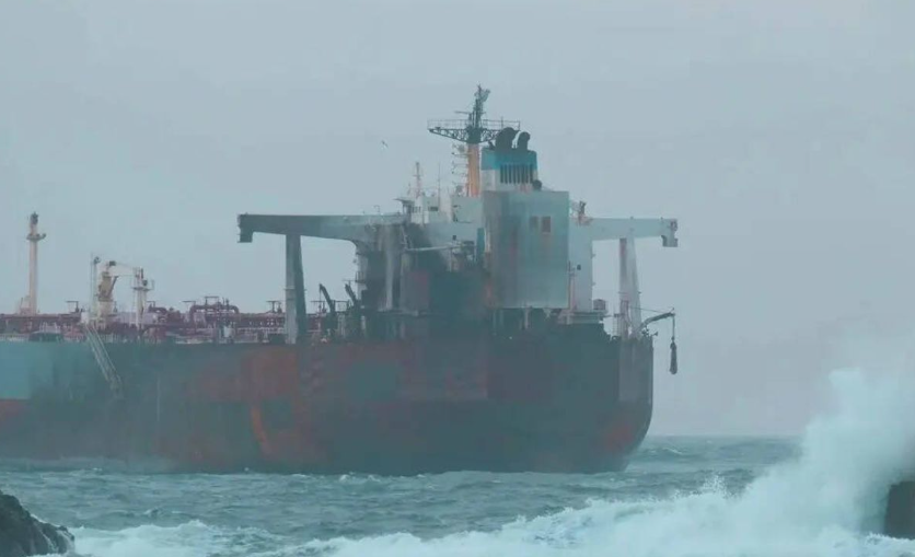 Incident në Detin e Zi  sulmohet nga droni cisterna turke  Transportonte 1 milion fuçi naftë ruse