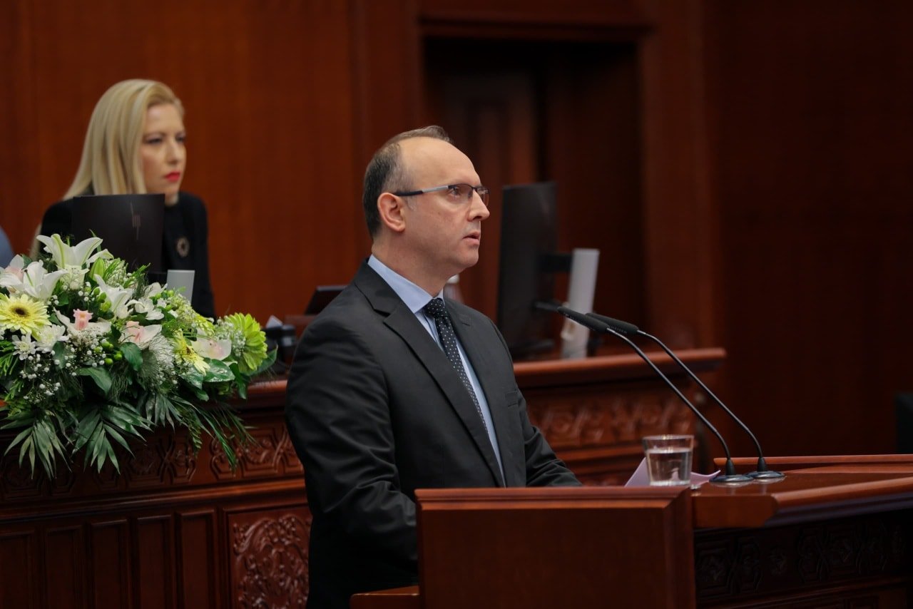 Afrim Gashi  Seancë komemorative për njëvjetorin e tragjedisë së Koçanit