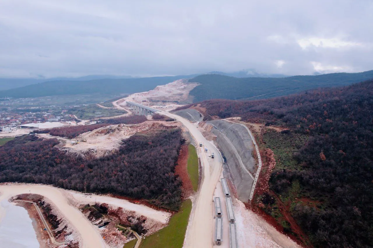 Komuna e Strugës tha se e përkrah realizimin e Korridorit VIII  nesër takim publik konsultativ