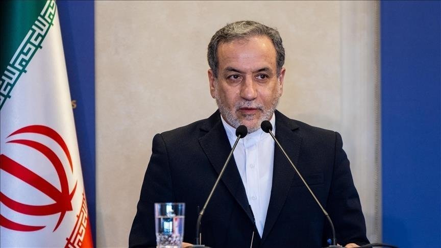 Ministri i Jashtëm i Iranit  Lideri suprem  është në gjendje të mirë shëndetësore  po e menaxhon plotësisht vendin 