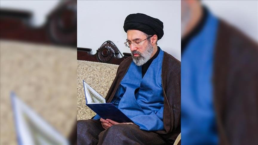 Kina kundërshton shënjestrimin e udhëheqësit të ri iranian  Mojtaba Khamaneit