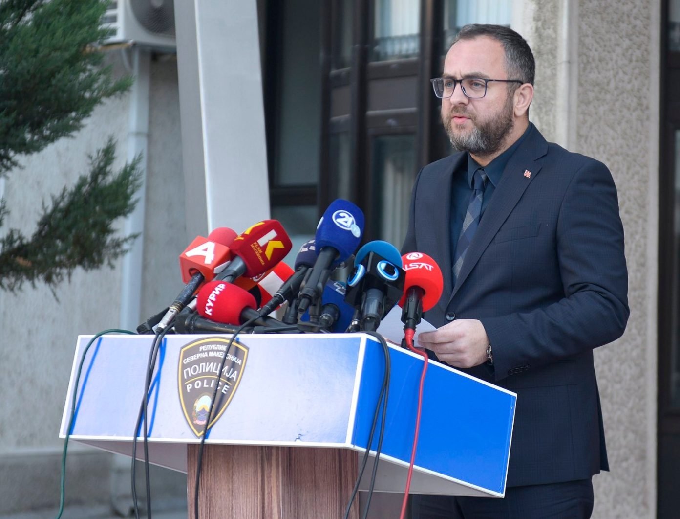 Toshkovski për rastin në Karposh  Viktima kishte denoncuar dhunë  por kur policët kanë biseduar  ajo e ka tërhequr denoncimin