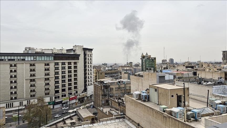 Shpërthime të reja në Teheran mes sulmeve amerikane dhe izraelite