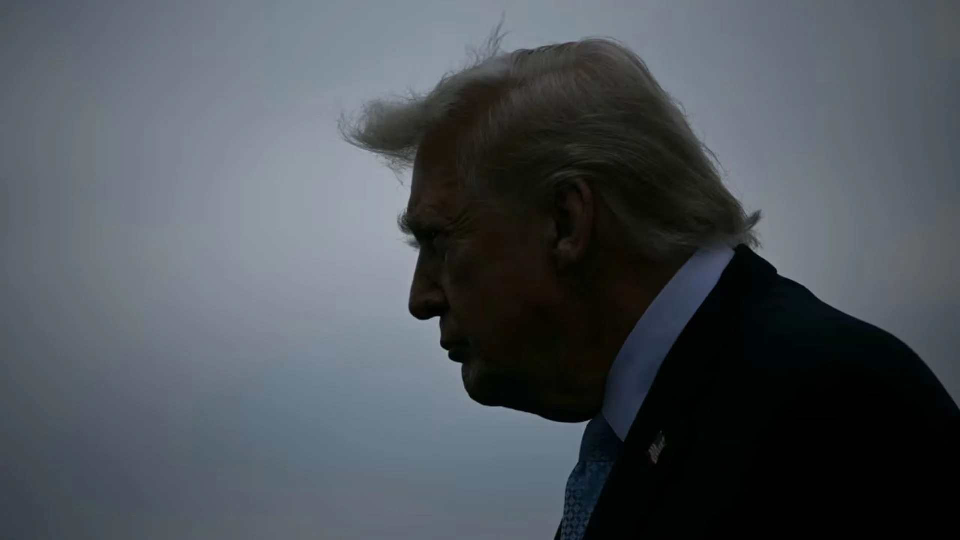 Trump kërcenon Teheranin  Nëse Ngushtica e Hormuzit nuk hapet për 48 orë  do godasim termocentralet iraniane