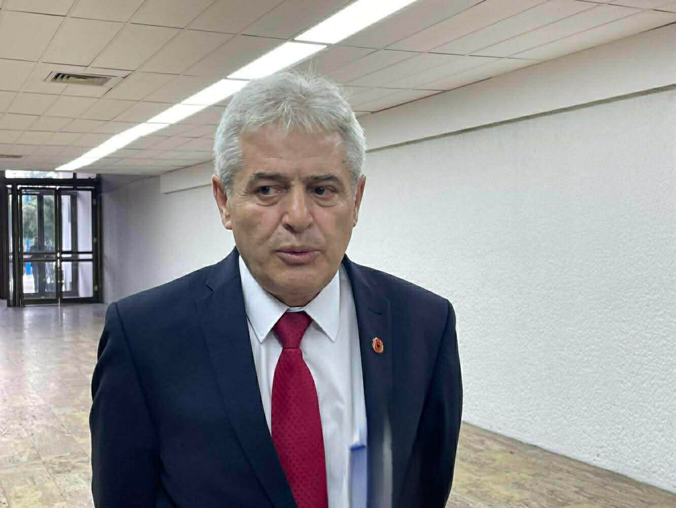 Ahmetit krejt ia lënë SEEN  askush s i përgjigjet