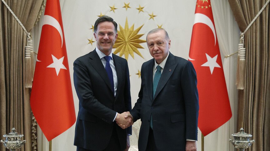 Presidenti Erdogan pret në takim në Ankara shefin e NATO s