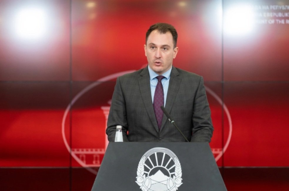 Andonovski për roamingun në BE  Pres që të përfundojë deri në fund të këtij viti