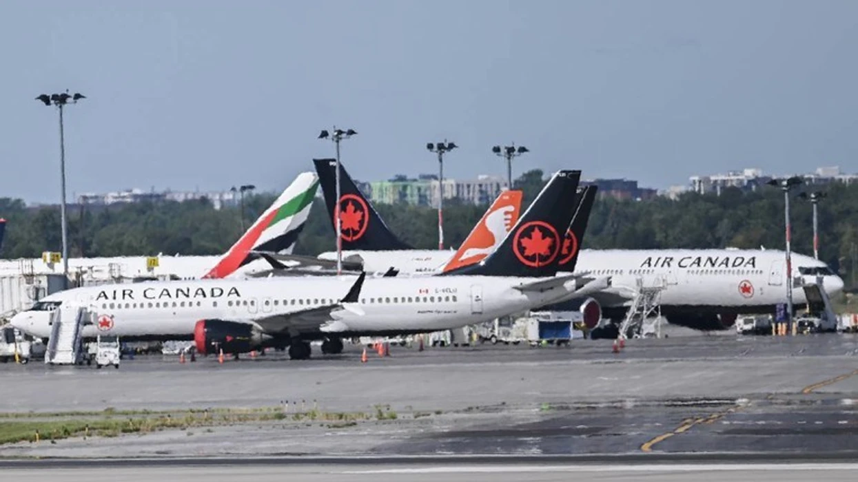 Air Canada pezullon fluturimet drejt New York shkaku i çmimit të karburantit